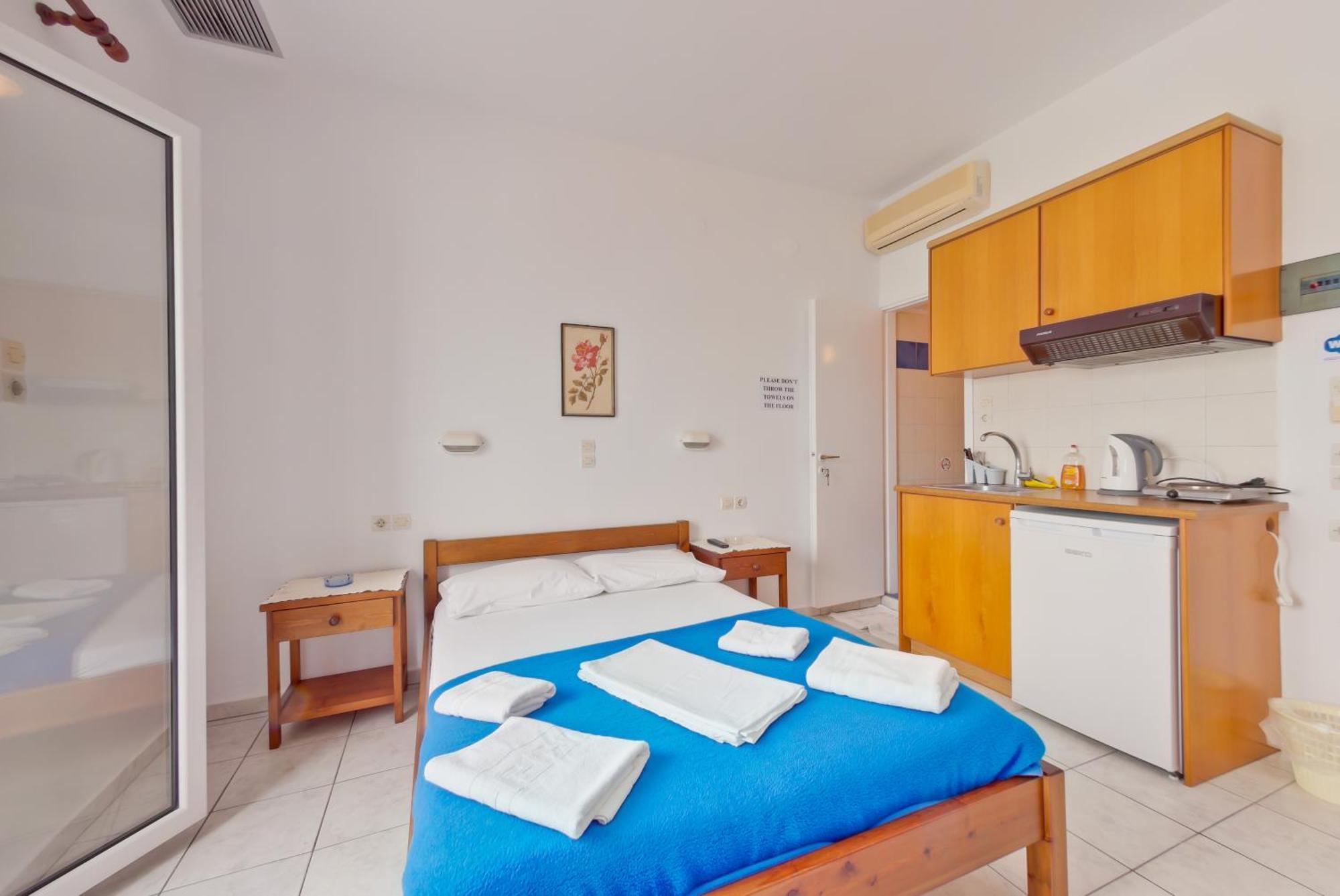 Paris Rooms Antiparos Town Exterior foto