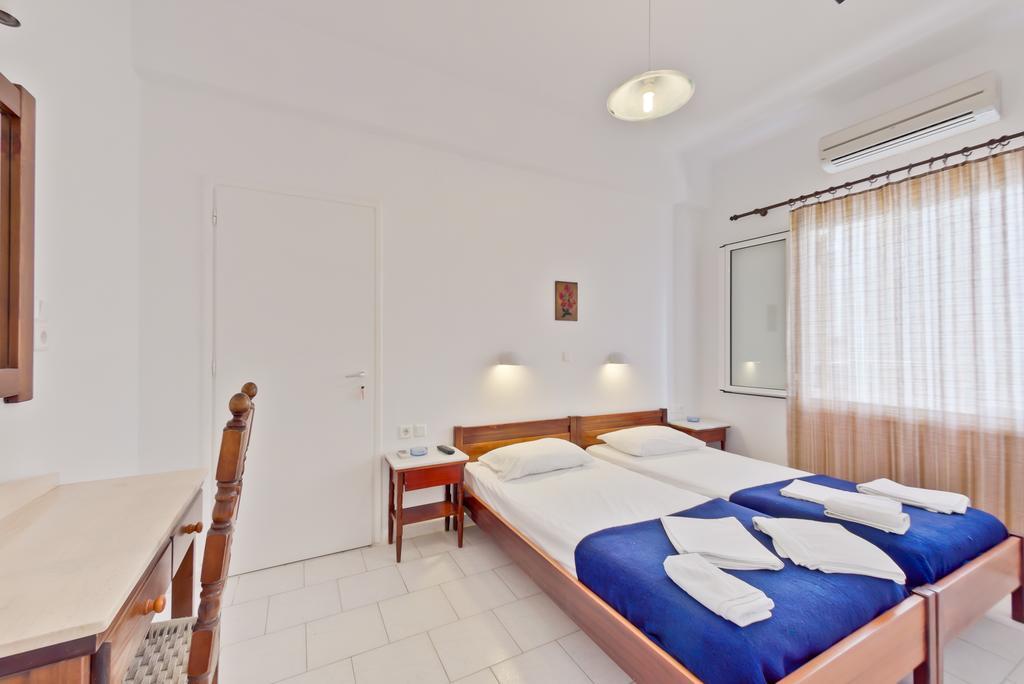 Paris Rooms Antiparos Town Quarto foto